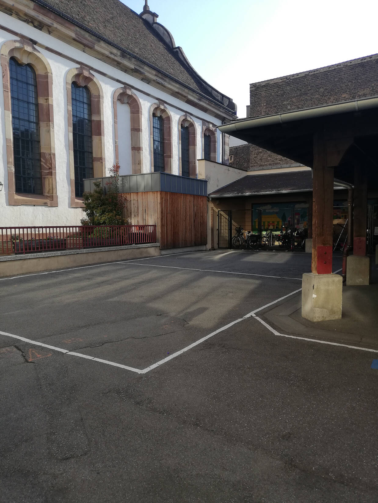 Cour d'école maternelle Ste Aurélie