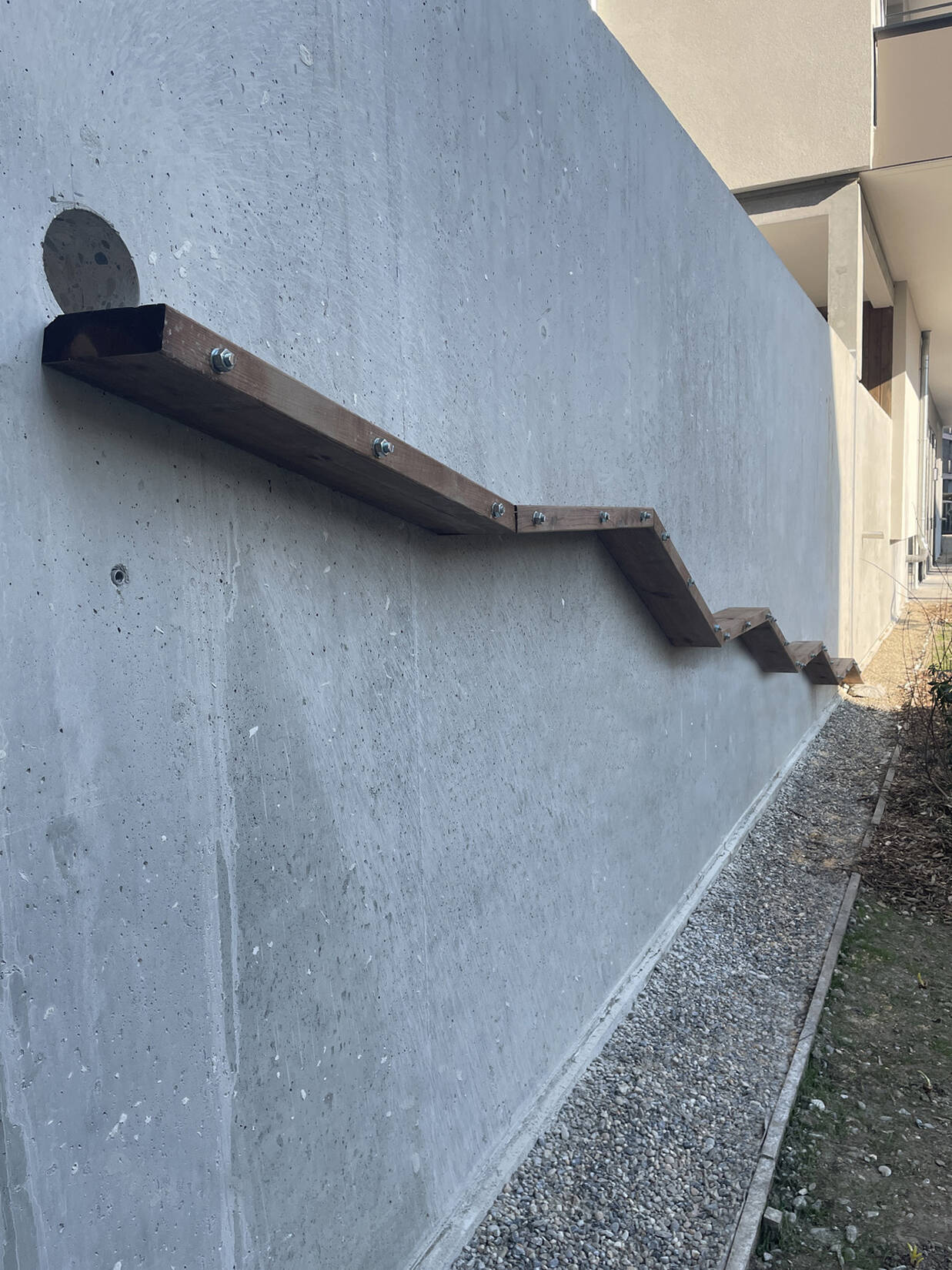 Aménagement des espaces publics et des jardins en coeur d‘îlot de l‘opération Libre-Cours