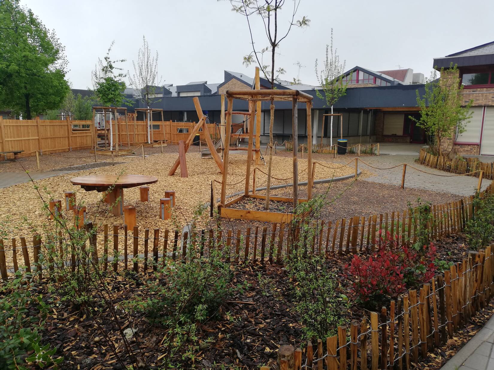 Cour d'école maternelle et élémentaire Stoskopf