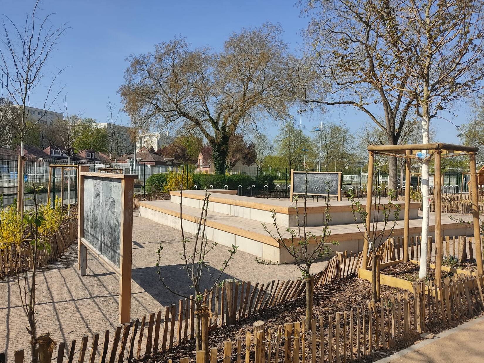 Cour d'école maternelle et élémentaire Stoskopf