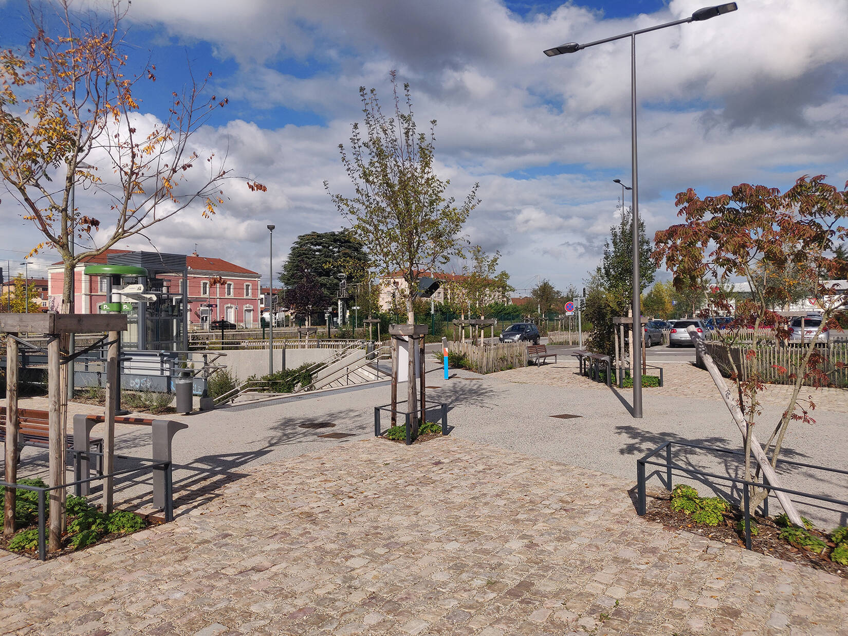 Parking de la gare Sathonay - Rillieux