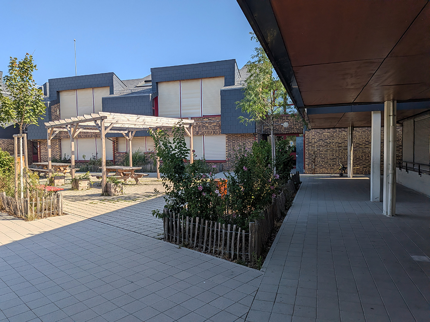 Cour d'école maternelle et élémentaire Stoskopf