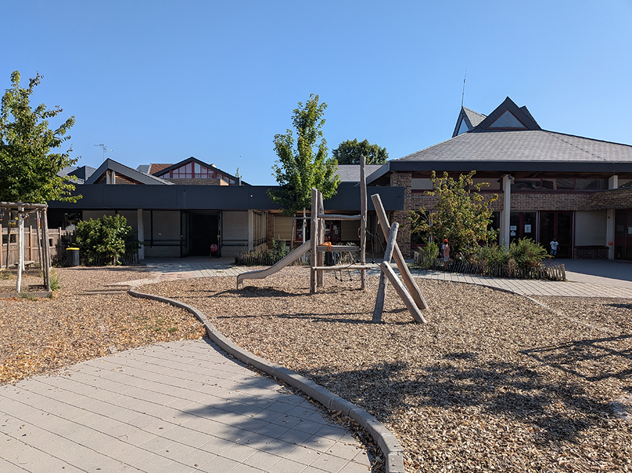 Cour d'école maternelle et élémentaire Stoskopf